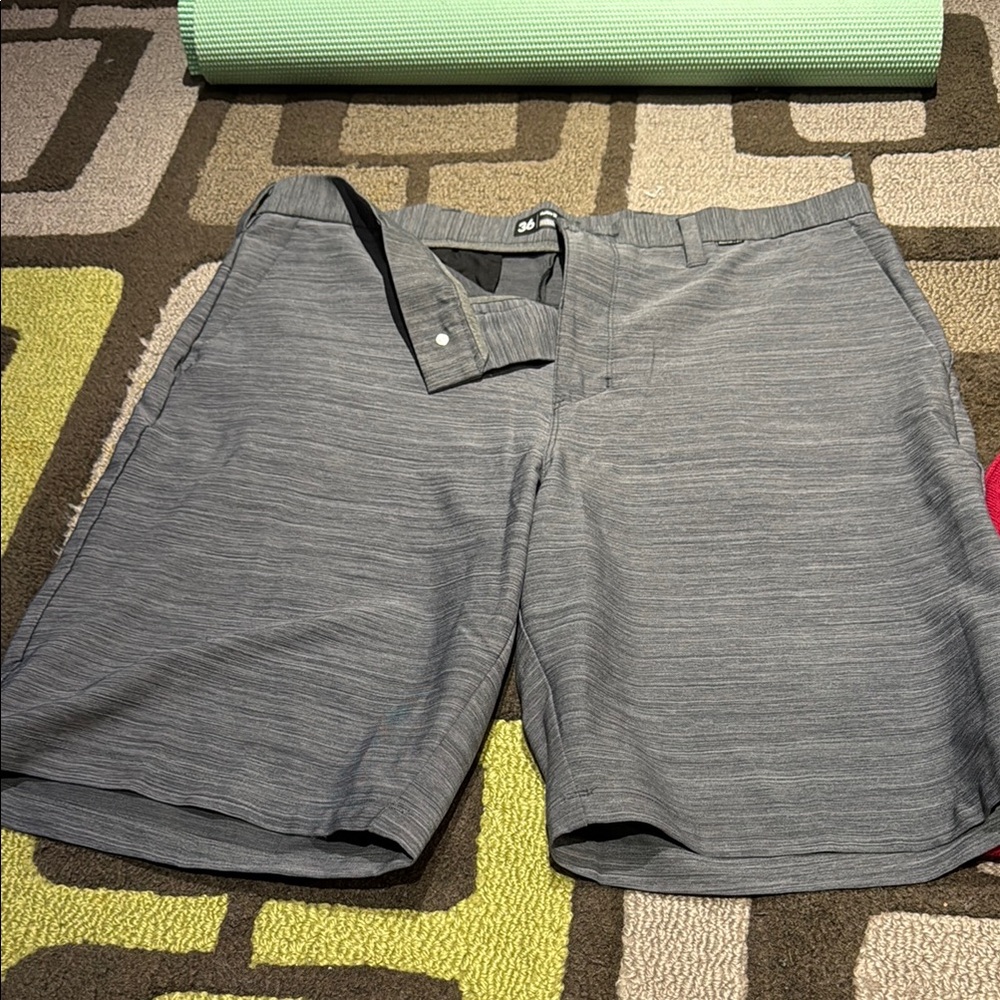 Hurley Men's Gray sport shorts, 36